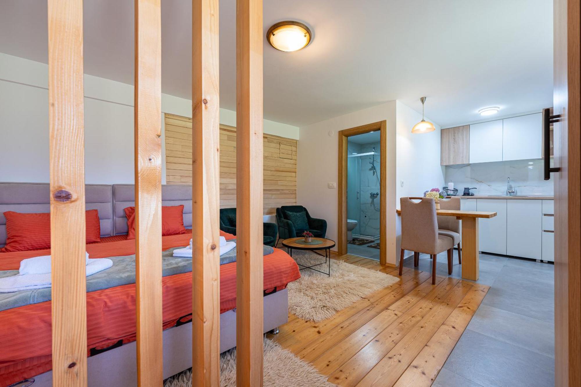 Apartments Center Of The World Zabljak  Bagian luar foto